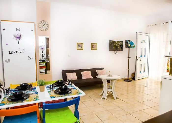 Colour With Free Bikes Appartement Rethimnon